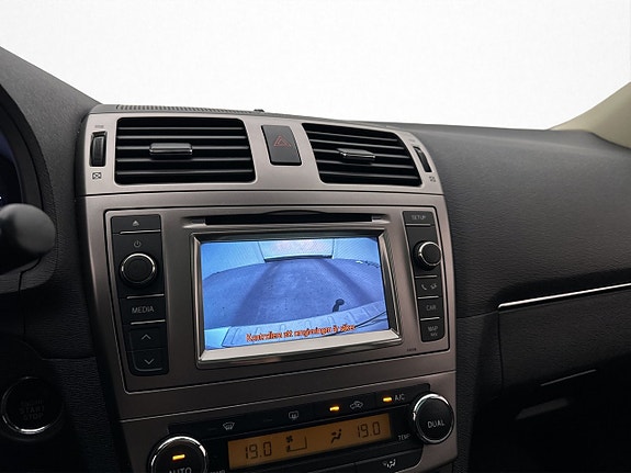 Toyota Avensis 15 of 30