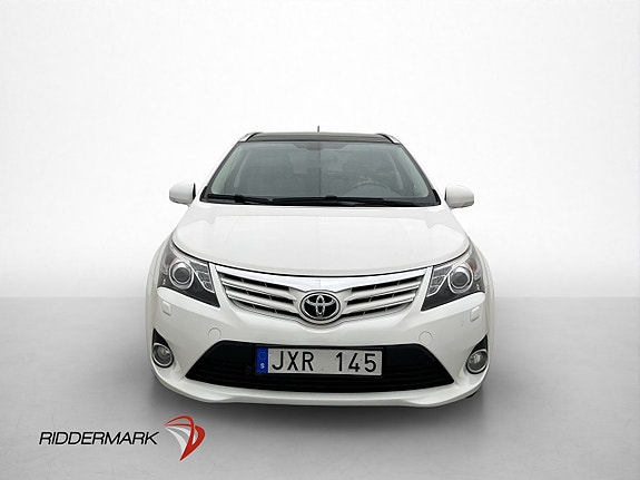 Toyota Avensis 2 of 30