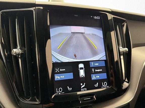 Volvo XC60 23 of 30