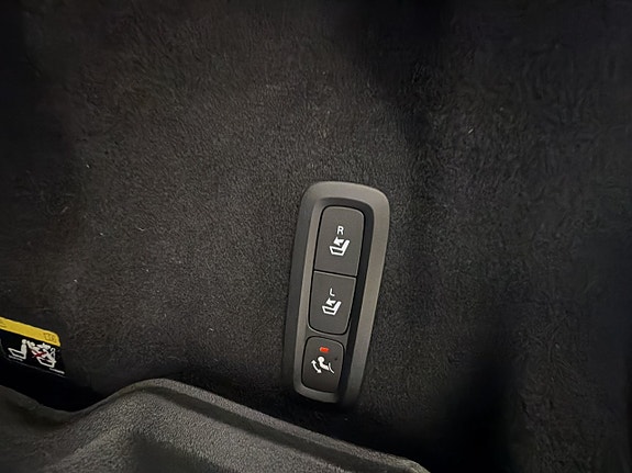Volvo XC60 22 of 30