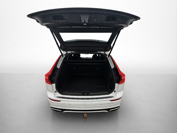 Volvo XC60 20 of 30