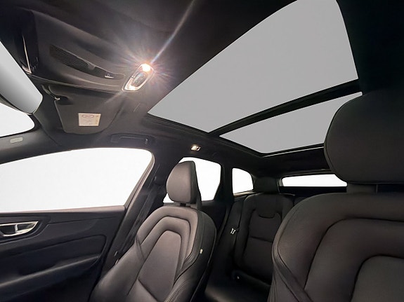 Volvo XC60 9 of 30