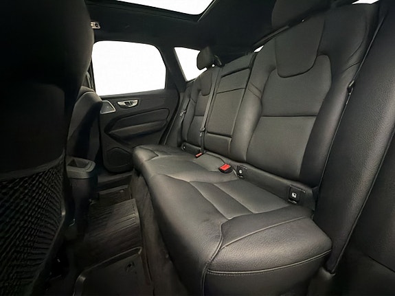 Volvo XC60 19 of 30
