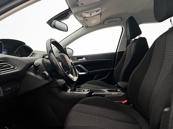 Peugeot 308 SW 19 of 29