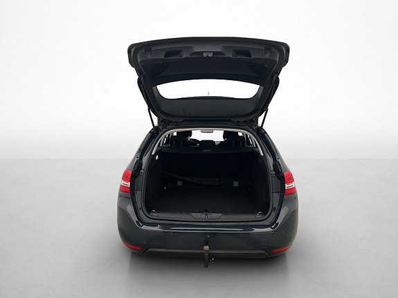 Peugeot 308 SW 15 of 29
