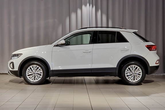Volkswagen T-Roc 2 of 14