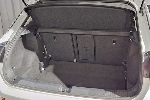 Volkswagen T-Roc 5 of 14