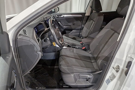 Volkswagen T-Roc 6 of 14