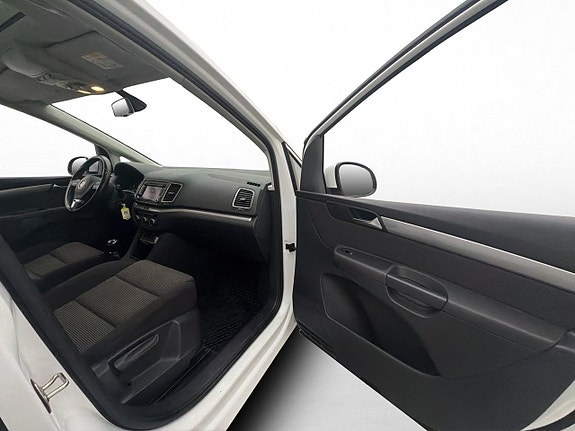 Volkswagen Sharan 13 of 30