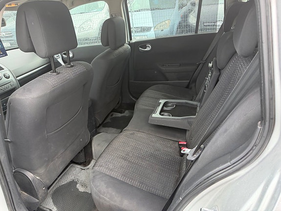 Renault Megane 23 of 28