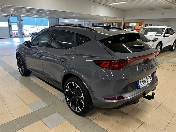 Cupra Formentor 2 of 6