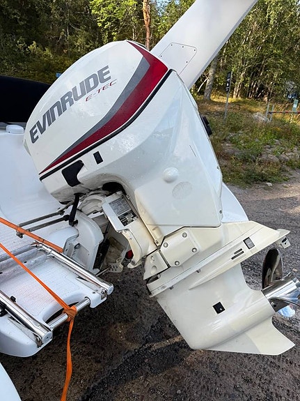 Grand 550S Silver Line – 2015 | Evinrude 115 hk | 250Tim 8 of 8