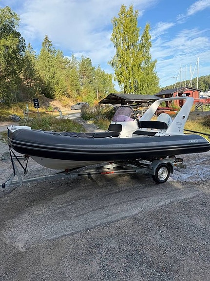 Grand 550S Silver Line – 2015 | Evinrude 115 hk | 250Tim 6 of 8