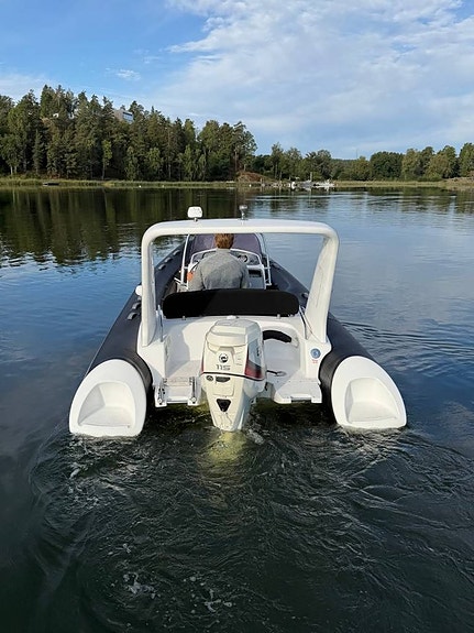Grand 550S Silver Line – 2015 | Evinrude 115 hk | 250Tim 3 of 8