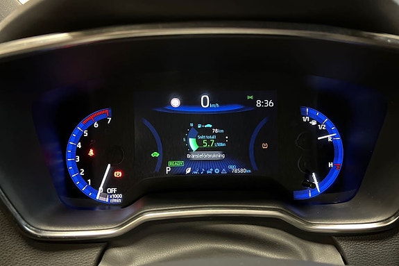 Toyota Corolla 16 of 21