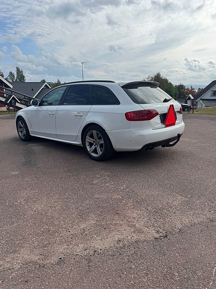 Audi A4 3 of 9