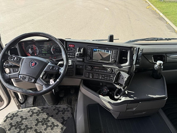 Scania R 450 B6x2*4NB Fjärrbil 9 of 12