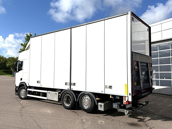 Scania R 450 B6x2*4NB Fjärrbil 3 of 12