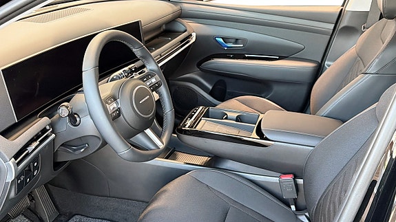 Hyundai Tucson 6 of 12