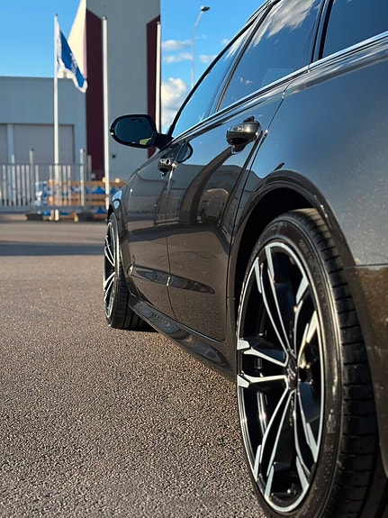 Audi A6 5 of 12