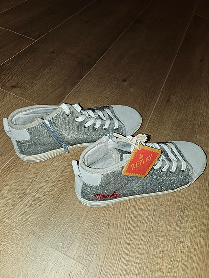 Product image 1 of 7