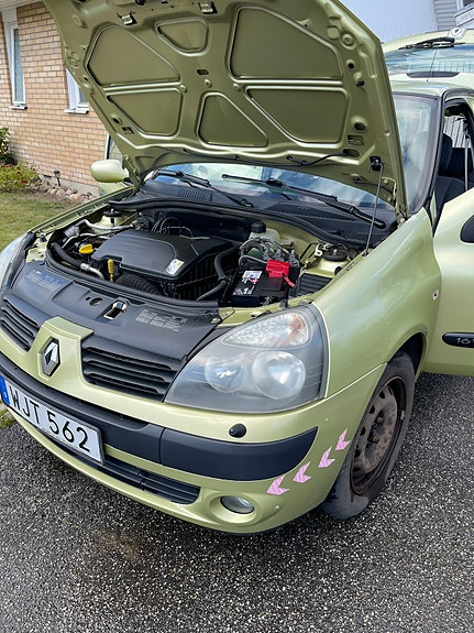 Renault Clio 3 of 12