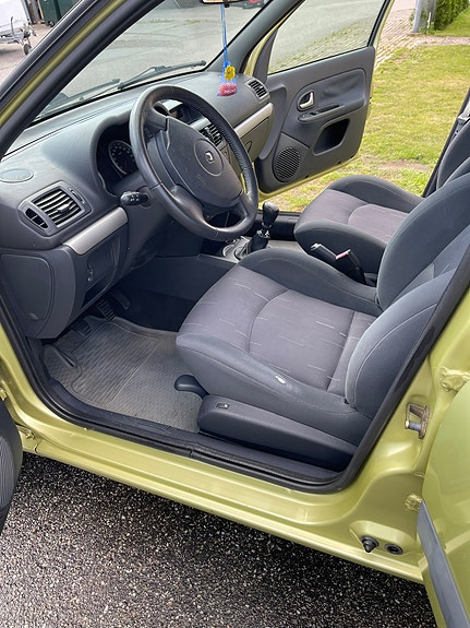 Renault Clio 5 of 12