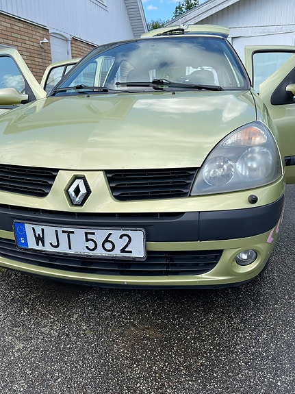 Renault Clio 6 of 12