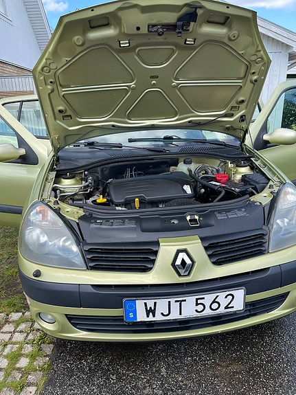 Renault Clio 7 of 12