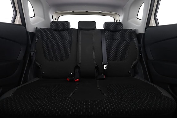 Renault Captur 16 of 30