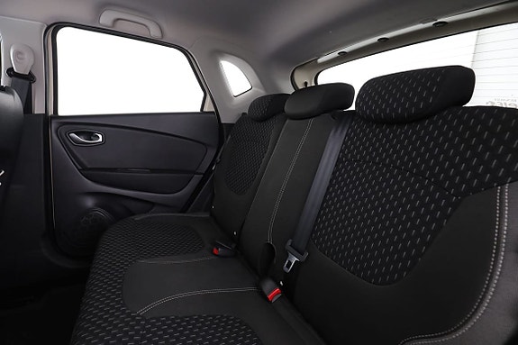 Renault Captur 15 of 30