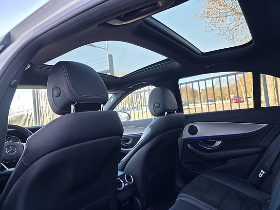 Mercedes-Benz E220 d 4 of 10