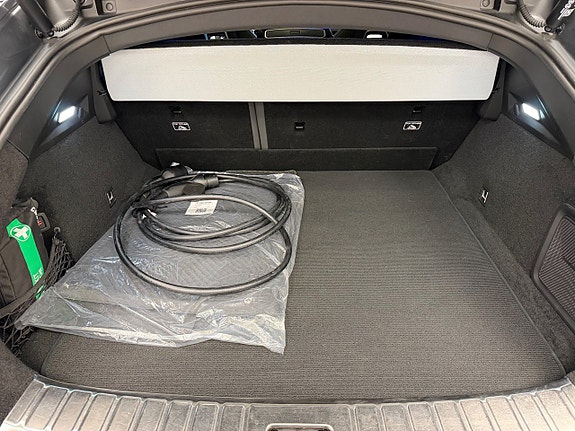 Polestar 4 18 of 19