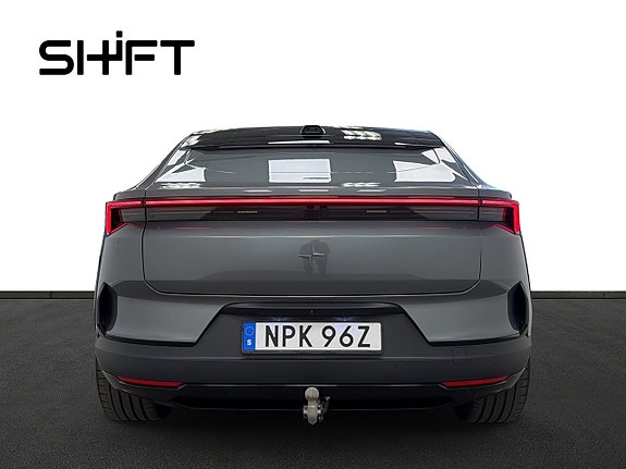 Polestar 4 6 of 19