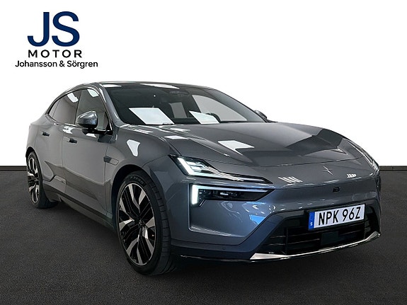 Polestar 4 2 of 19