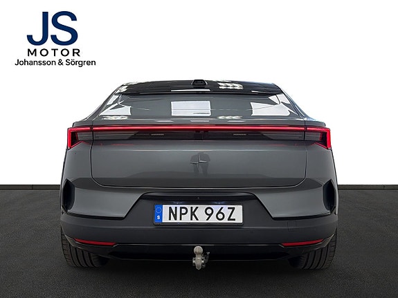 Polestar 4 6 of 19