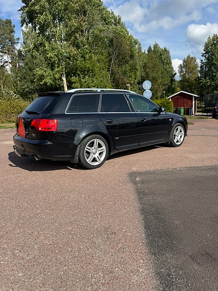 Audi A4 2 of 7