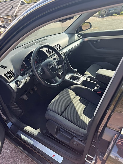 Audi A4 5 of 7
