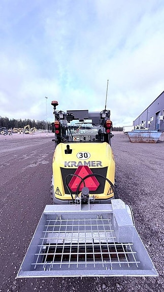Kramer 5040 - Vinterutrustad Outletmaskin 3 of 9
