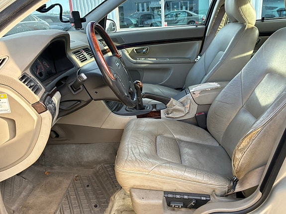 Volvo S80 4 of 8