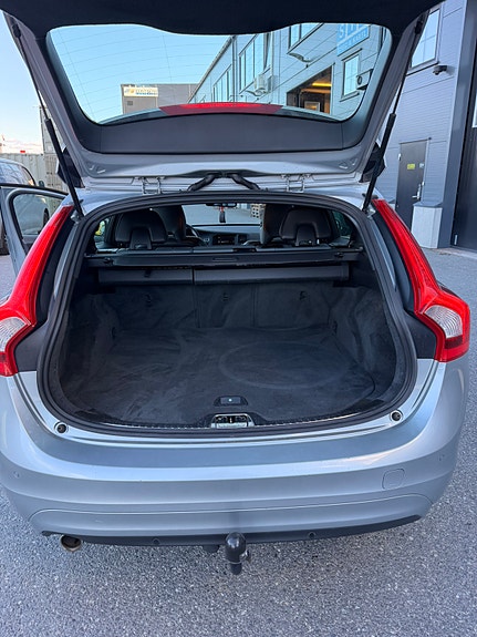 Volvo V60 14 of 15