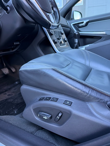 Volvo V60 10 of 15