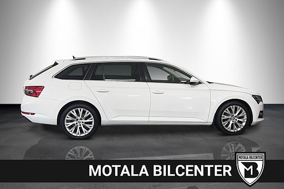 Skoda Superb 9 of 24