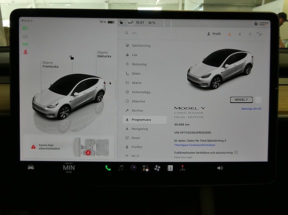 Tesla Model Y 14 of 23