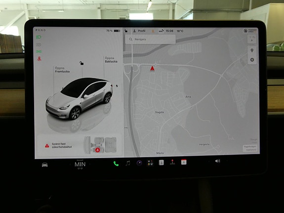 Tesla Model Y 16 of 23