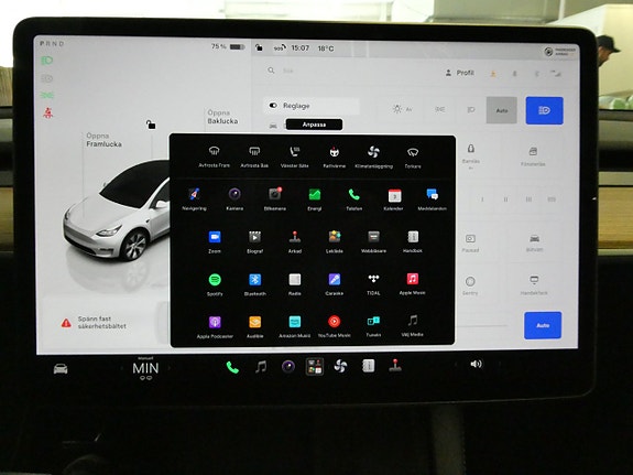 Tesla Model Y 22 of 23