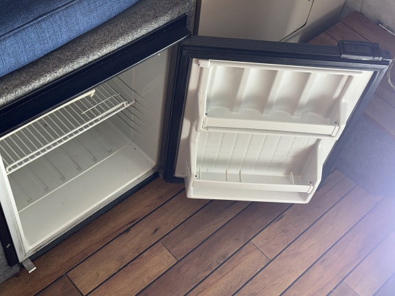 Bayliner 2550 Widebody V8 315 hk – välutrustad – 99 000 kr 19 of 30