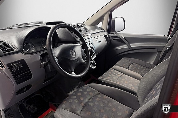 Mercedes-Benz Vito 109 8 of 12