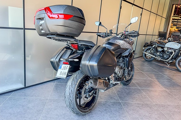 Triumph Tiger 800 Sport 4 of 6