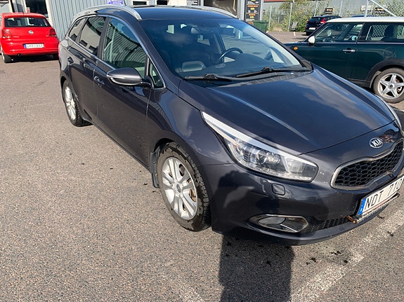 Kia Ceed 3 of 12